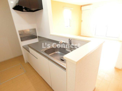 【キッチン】 | トレイン・ビューＢ | ２口ガスコンロ設置可能な対面キッチンです。