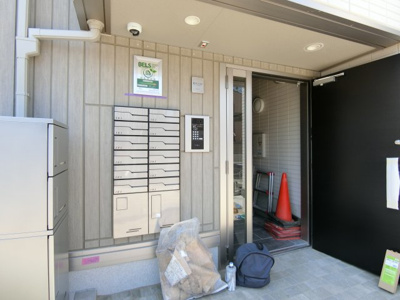 【エントランス】 | トリシア クレール