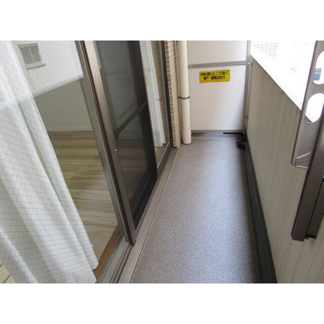 アルカンシエル横浜山下公園（０２０００７）のバルコニー