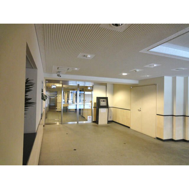 アルカンシエル横浜山下公園（０２０００７）のエントランス