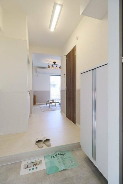 ダイヤモンドヒルズ横浜井土ヶ谷Ｂ号棟の玄関