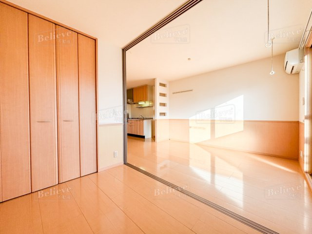 セジュールモナリエの寝室|クローゼット付の洋室です☆