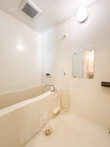 セジュールモナリエの浴室|追い焚き付きのお風呂です♪