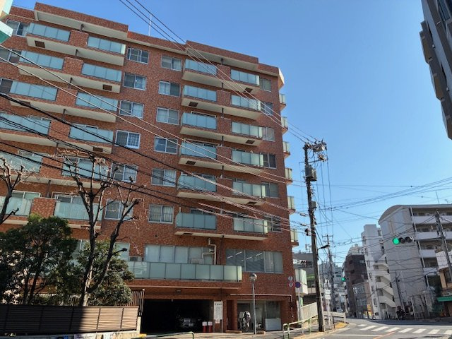 春日ビューハイツの外観