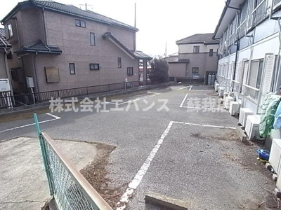 【駐車場】 | メゾン蘇我 | 駐車場があるので、車を買う予定の方も安心です