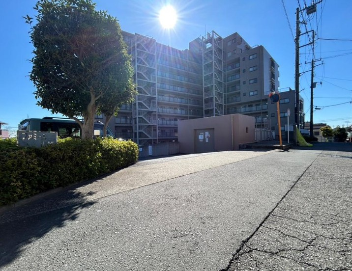 【中古マンション】ファミール川越の外観|陽当り良好なマンション