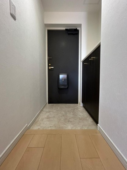 【中古マンション】ファミール川越の玄関|明るい玄関ホールです