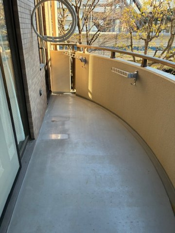 朝日マンション白金通りのバルコニー