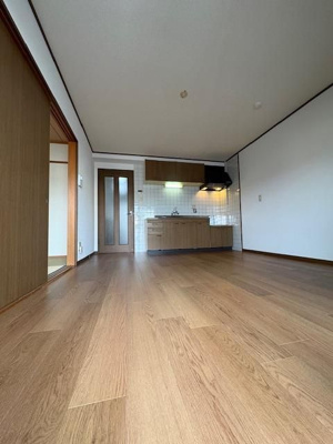 【居間・リビング】 | ひまわり公園マンション