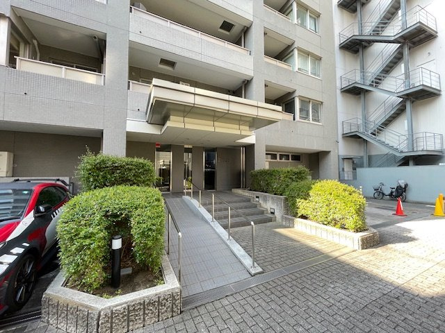 ウィズウィース渋谷神南N棟のエントランス