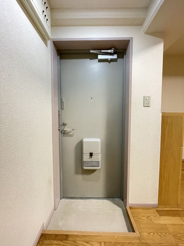 横濱レジデンスの玄関