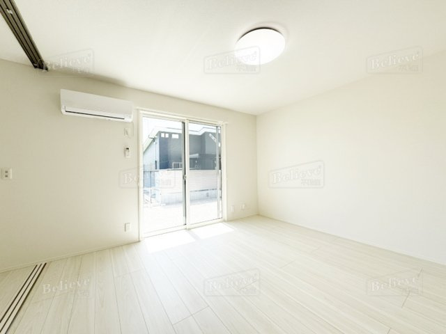 フェリシアの内装