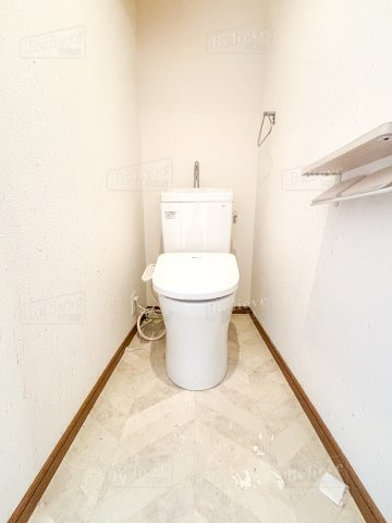 グランドシャルマンのトイレ|嬉しい温水洗浄便座付き♪