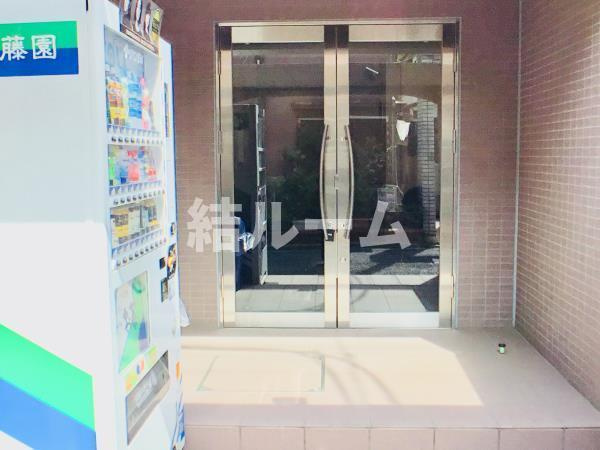 練馬区貫井１丁目の賃貸マンションのエントランス