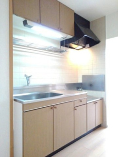 【キッチン】 | レインボーキャッスル | お料理しやすいキッチンです