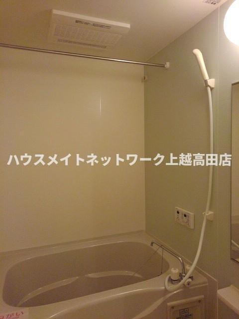パインバードＢの浴室|追焚機能付