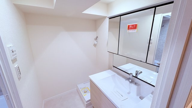 ★仲介手数料無料★コープ野村一番町（新規リノベーション済み）の独立洗面台