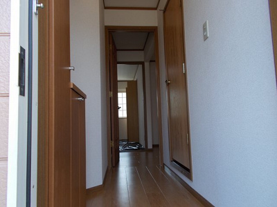 【玄関】 | サウス板橋 | 収納もある玄関です