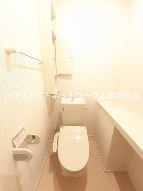 パルテンツァのトイレ|温水洗浄暖房便座