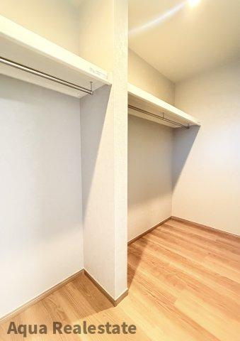 木田郡三木町大字氷上の新築一戸建の収納