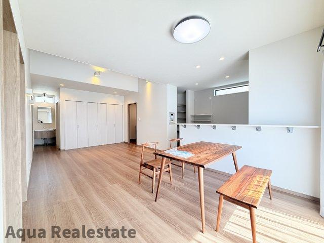 木田郡三木町大字氷上の新築一戸建の前面道路含む現地写真