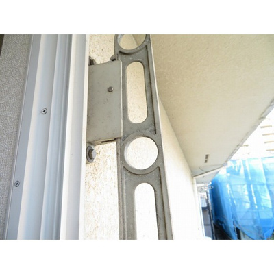 【バルコニー】 | カサデオロ水岡 | 物干竿置けます