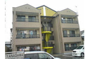 マンション柳川の外観