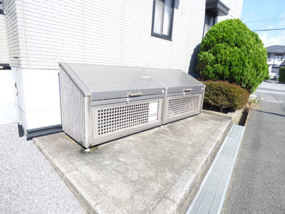 ごみ収集場になります