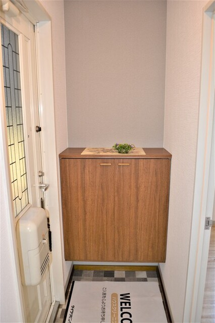 楠小路　B棟の玄関|シューズボックス