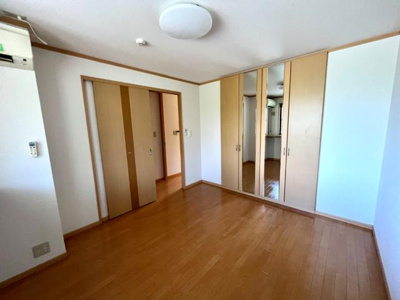 【内装】 | エスポア・コンフォース | 北側洋室