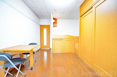 【居間・リビング】 | レオパレスＭＡＲＩＮⅡ | ※設備・使用は号室により異なる為、現況を優先いたします。