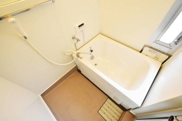 ビレッジハウス吉田宮小路1号棟の浴室|ビレッジハウスの同一物件・同一タイプの間取りの写真です