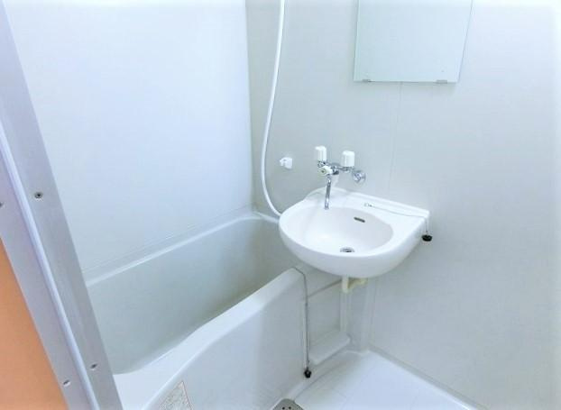 ウイスティリア高洲の浴室