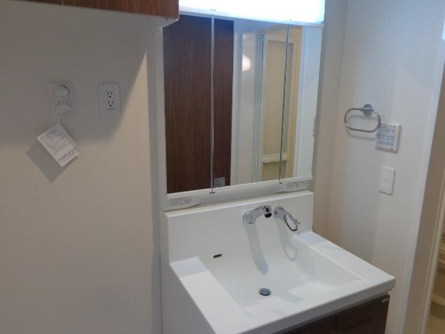 ディアコートⅠの洗面所|洗髪洗面化粧台