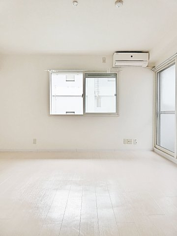 ＨＯＵＳＥ　ＬＯＫＯの居間・リビング