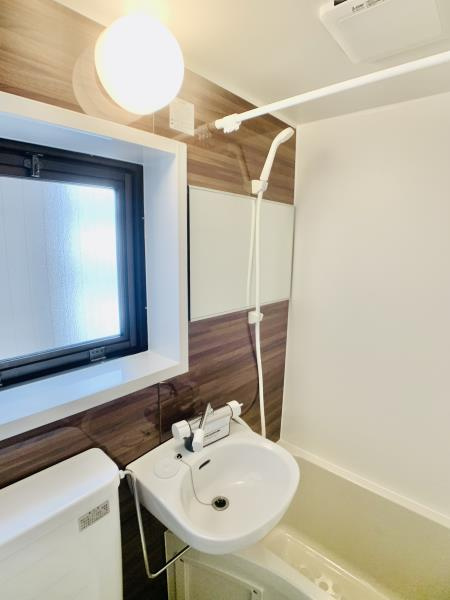 ハウスチェリー上馬の洗面所