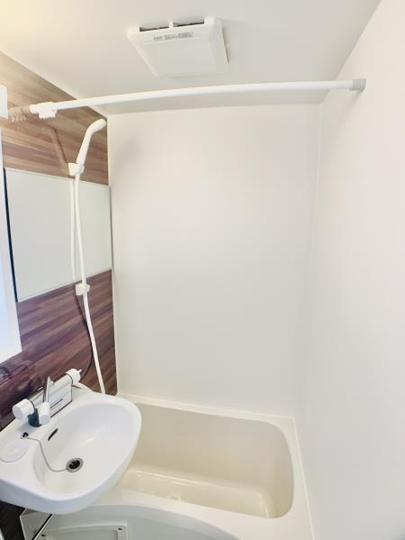 ハウスチェリー上馬の浴室