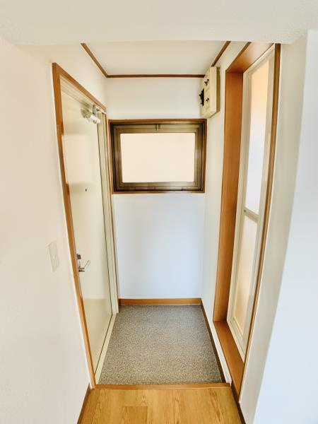 ハウスチェリー上馬の玄関