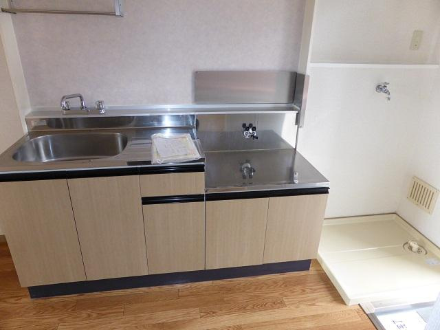 ビーライン東原のキッチン
