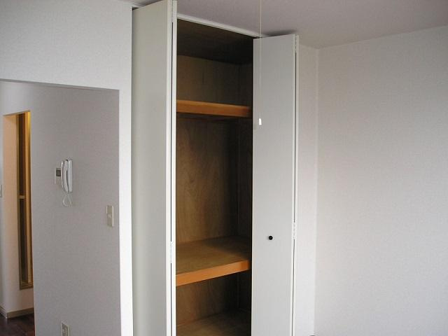 ビーライン東原の収納