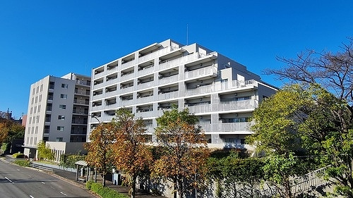 グレーシアパーク仲町台の外観