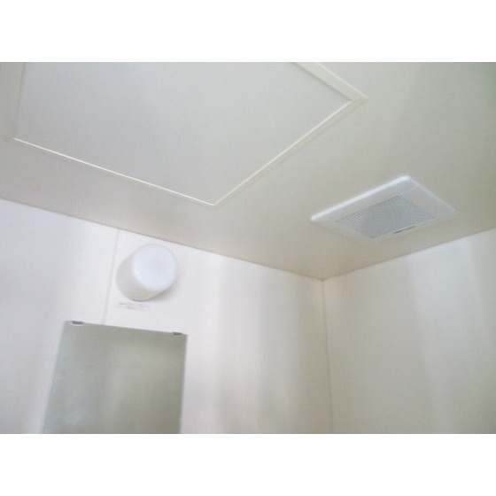 カサデオロ水岡の浴室|浴室鏡