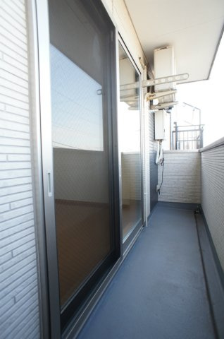 オリエンタルコート高根台のバルコニー