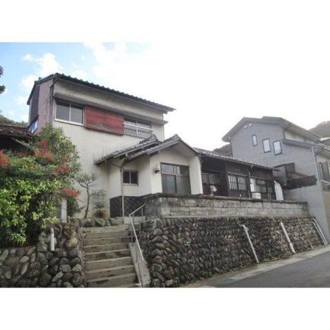 岐阜市岩田坂４丁目の一戸建ての外観