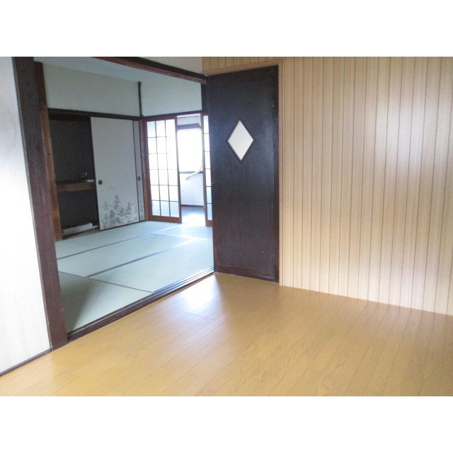 岐阜市岩田坂４丁目の一戸建ての居間・リビング|ダイニング