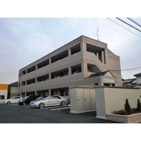 クローバーの外観