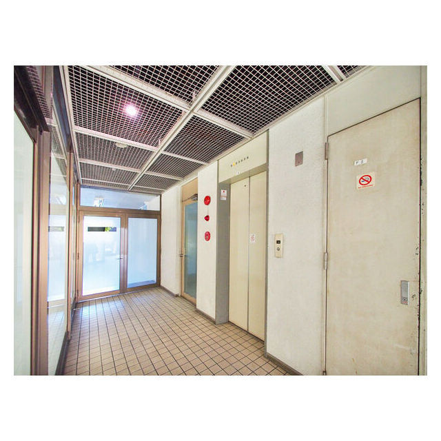 ラ・アリスビルのその他