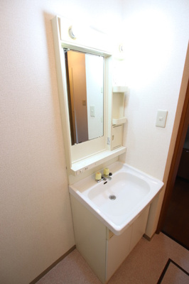 ★忙しい朝に嬉しい独立洗面台★
