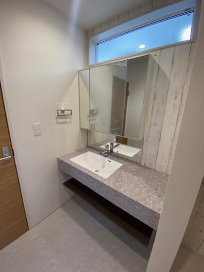 【独立洗面台】