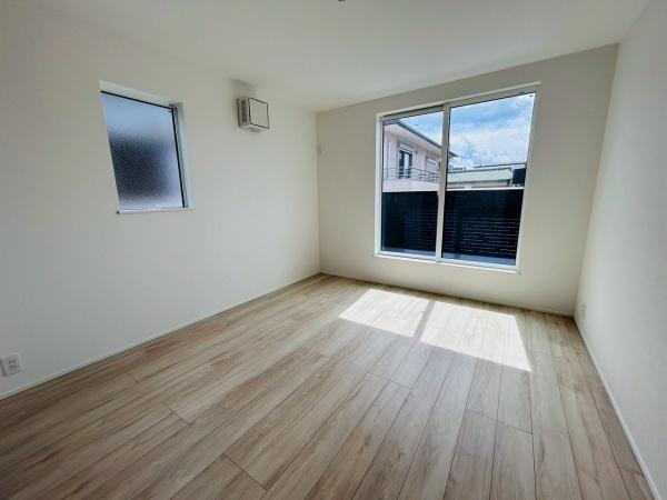 【洋室】 | 写真は同社施工例です。